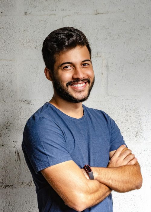 pexels-italo-melo-881954-2379004